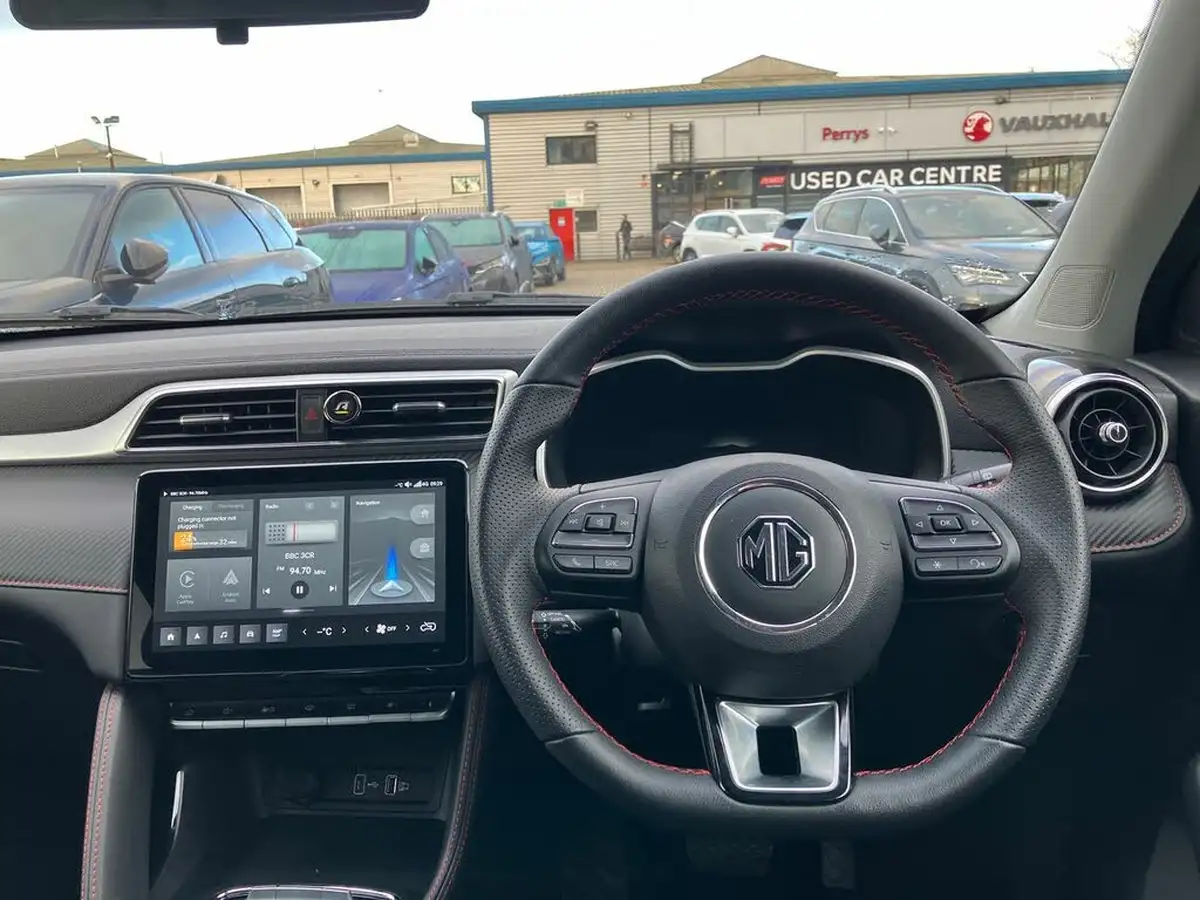 2024-mg-zs-suv-e-trophy-connect-ev-176ps-big-16