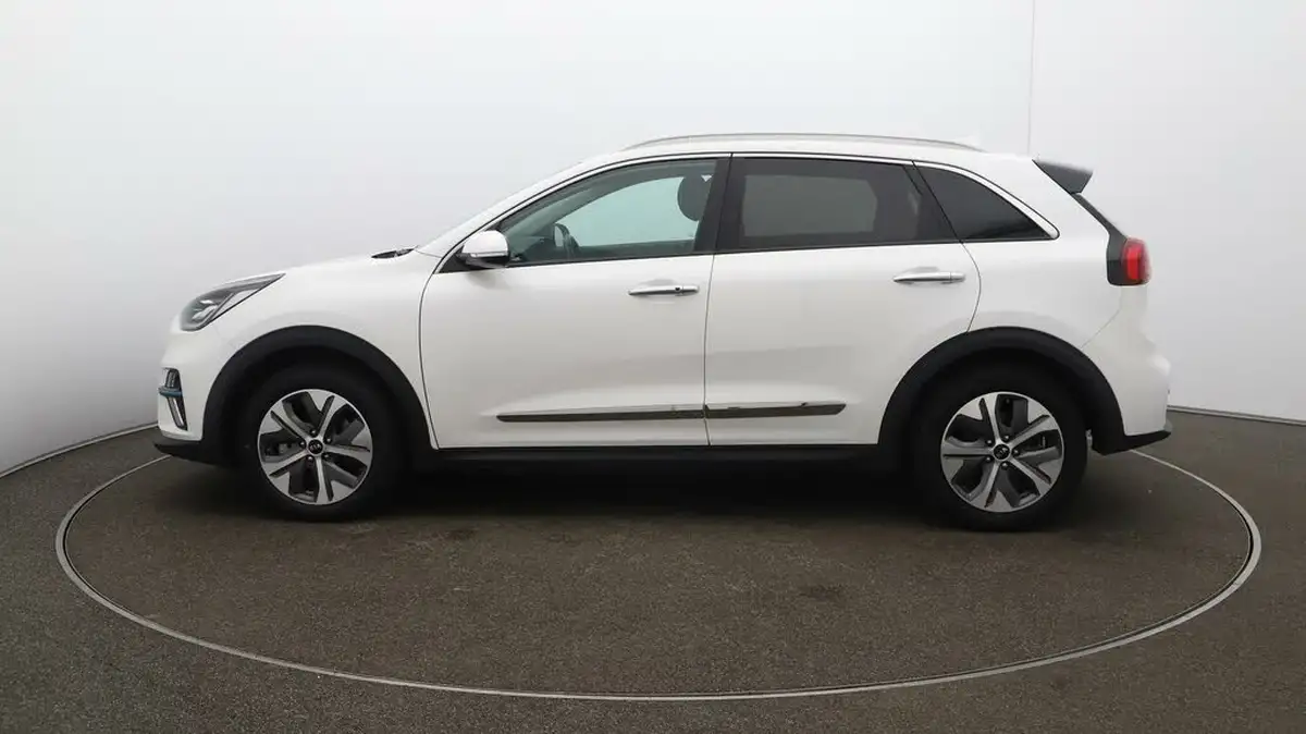 2021-kia-e-niro-ev-4-big-57