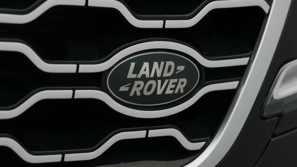2021-land-rover-range-rover-evoque-20-d165-evoque-big-23