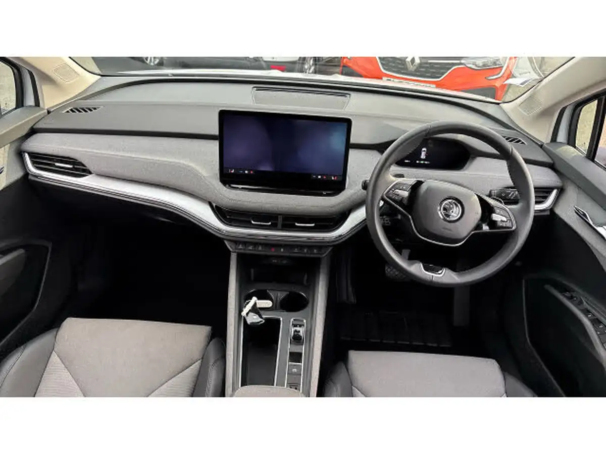 2023-skoda-enyaq-e-85-edition-station-wagon-big-8