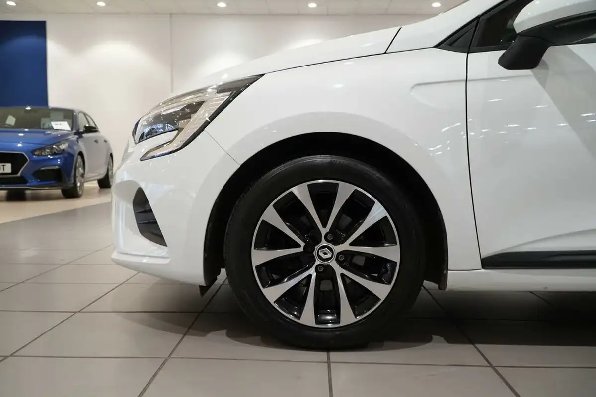 2021-renault-clio-10-tce-iconic-edition-big-28