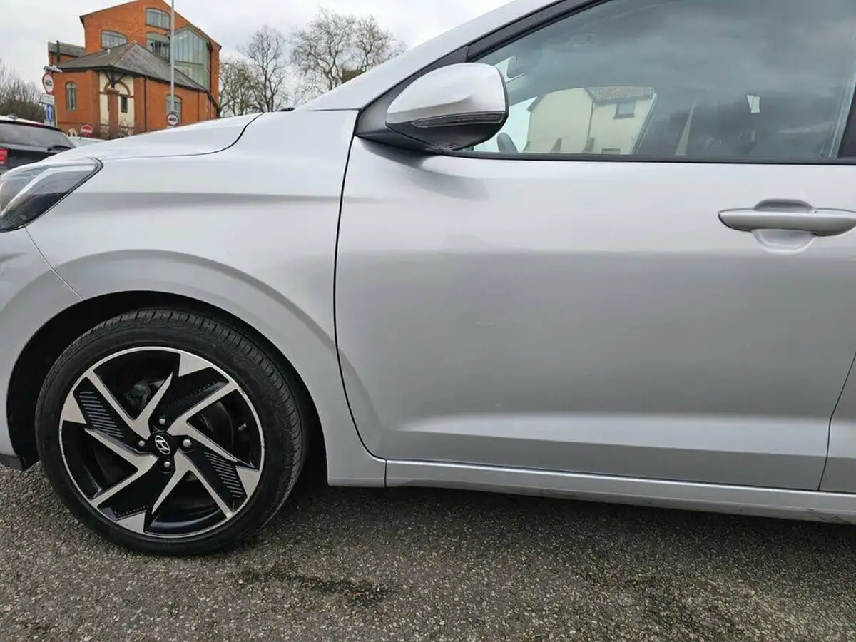 2021-hyundai-i10-10-premium-big-43