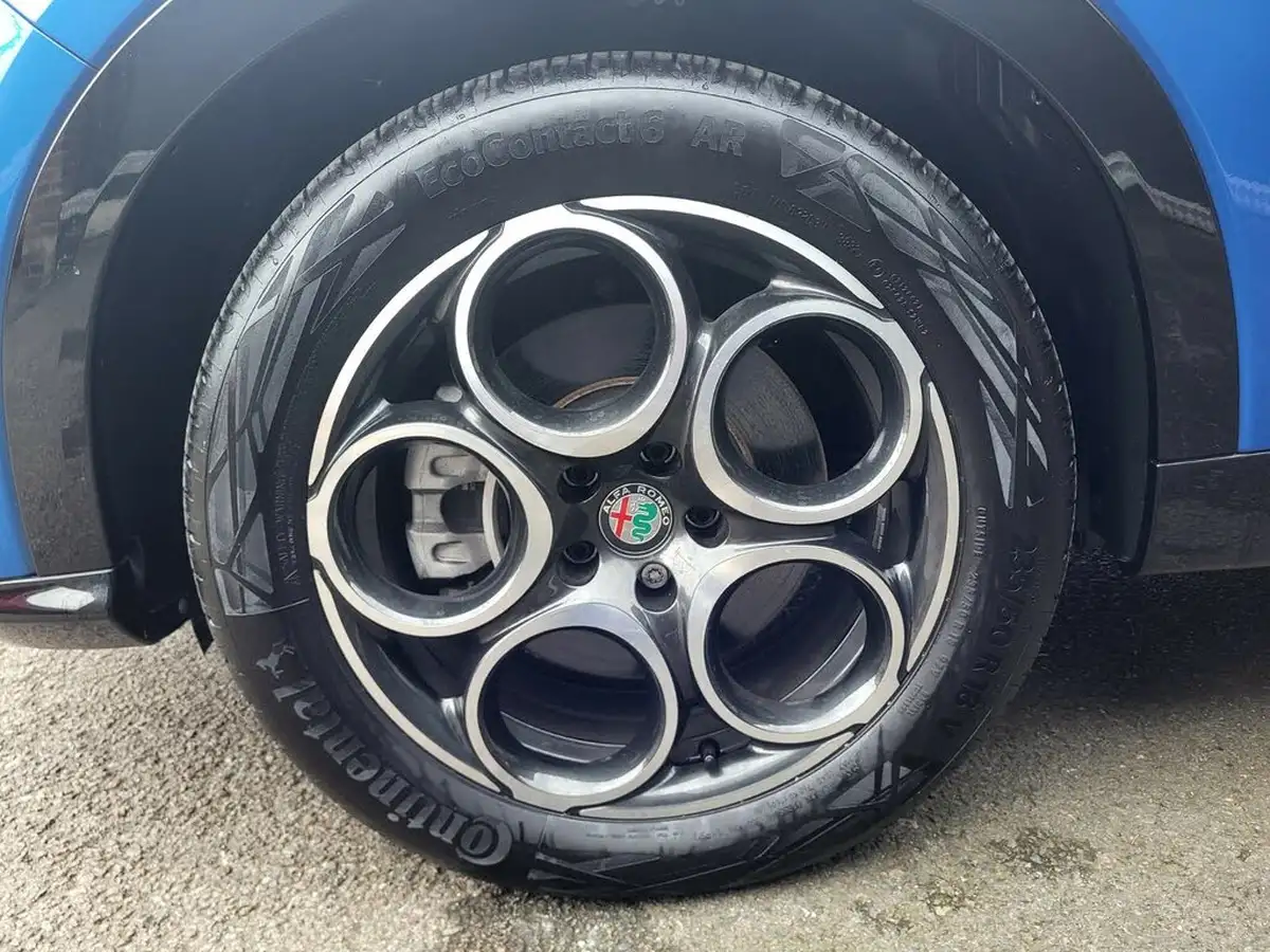 2023-alfa-romeo-tonale-15-ti-big-9
