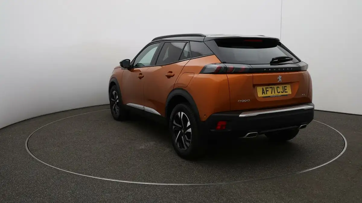 2021-peugeot-2008-suv-12-puretech-gt-big-61