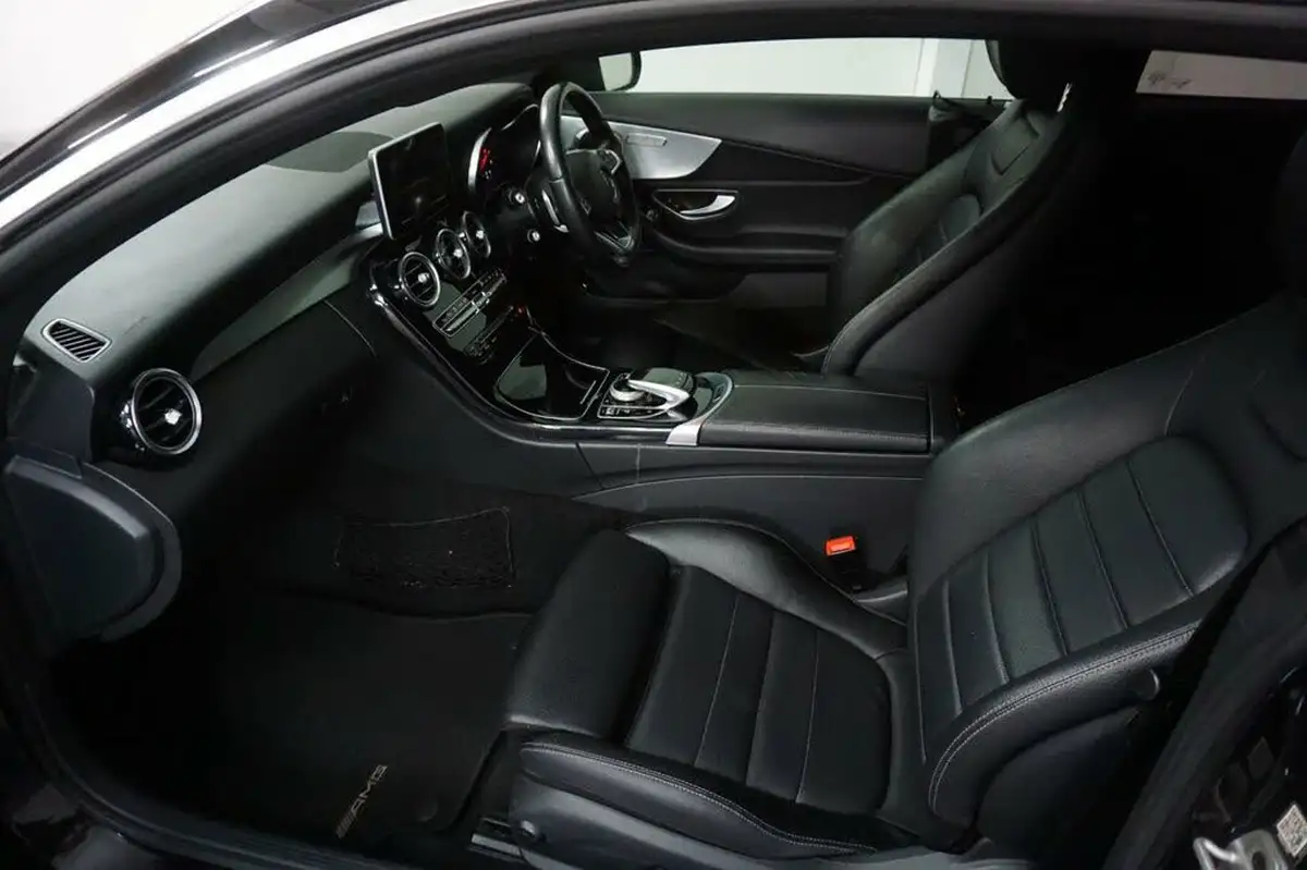 2016-mercedes-benz-c-class-big-16