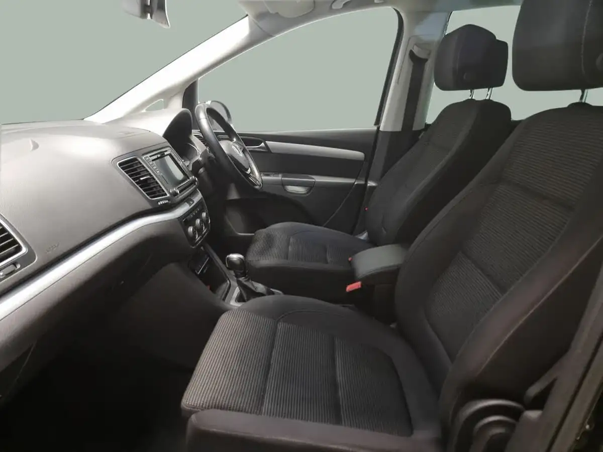 2020-volkswagen-sharan-20tdi-se-nav-150ps-dsg-big-3