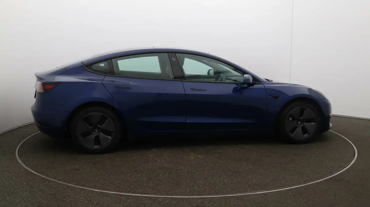 2021-tesla-model-3-e-long-range-awd-big-8