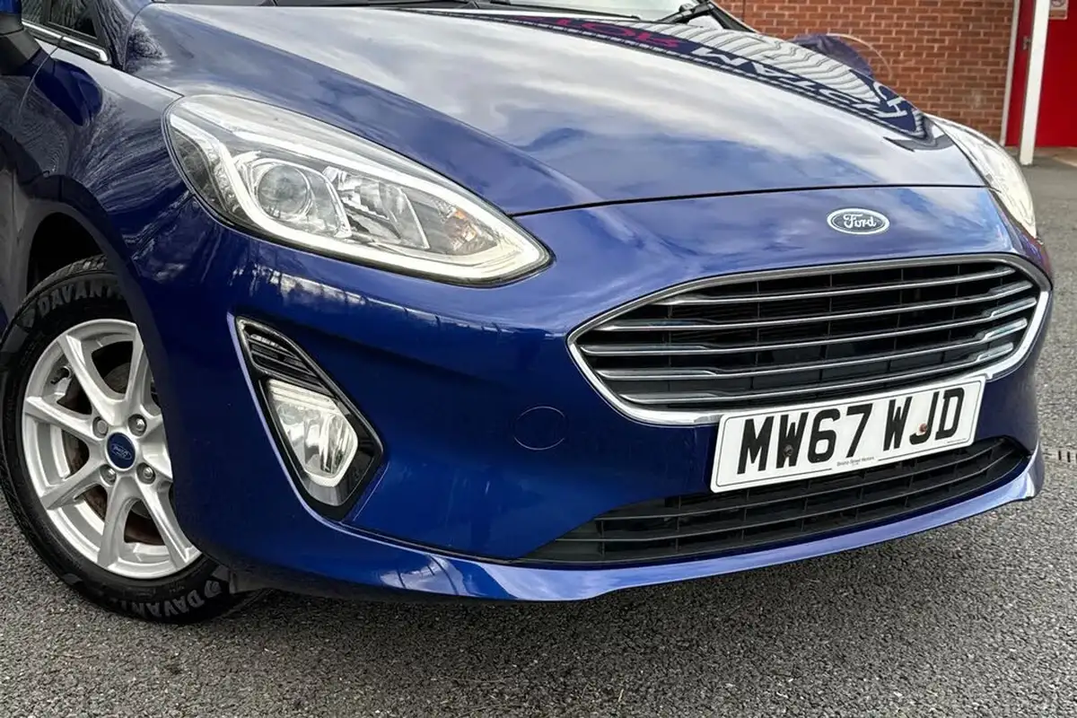 2017-ford-fiesta-11-ti-vct-zetec-5d-big-8