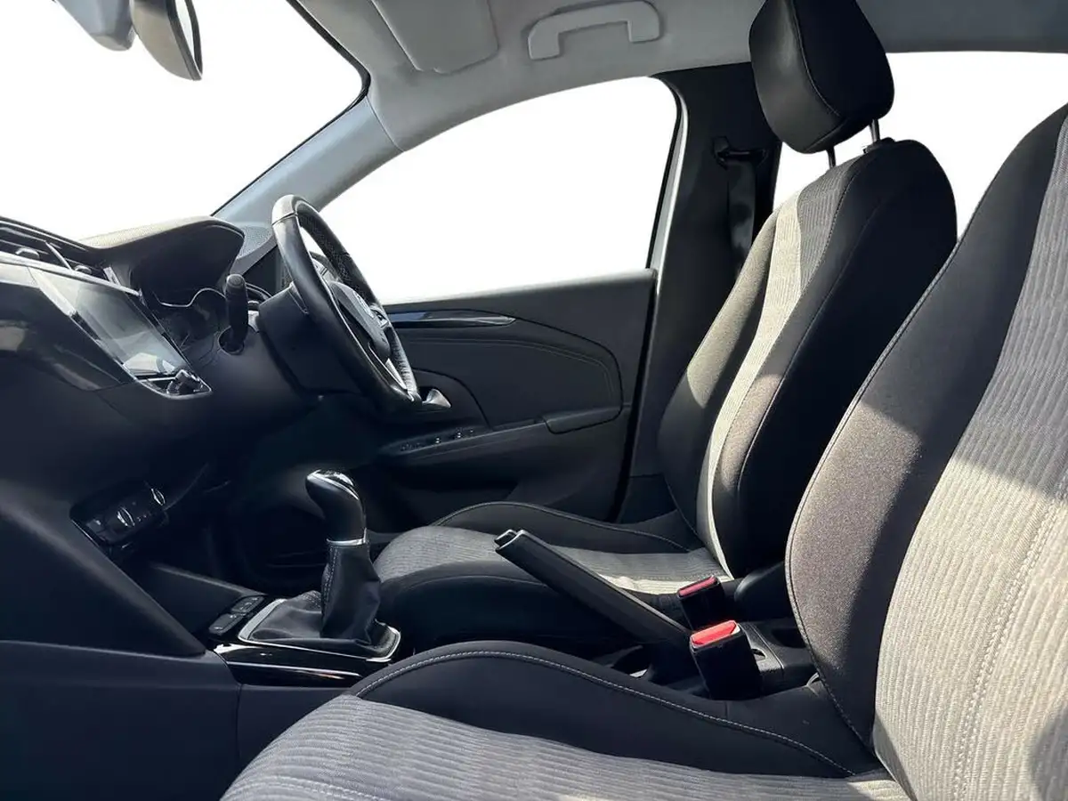 2021-vauxhall-corsa-12i-griffin-edition-big-9