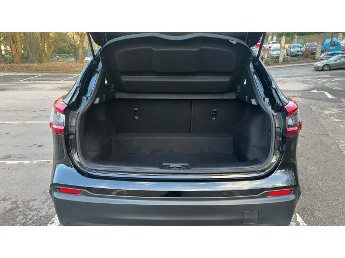 2019-nissan-qashqai-13-dig-t-acenta-premium-140ps-big-3