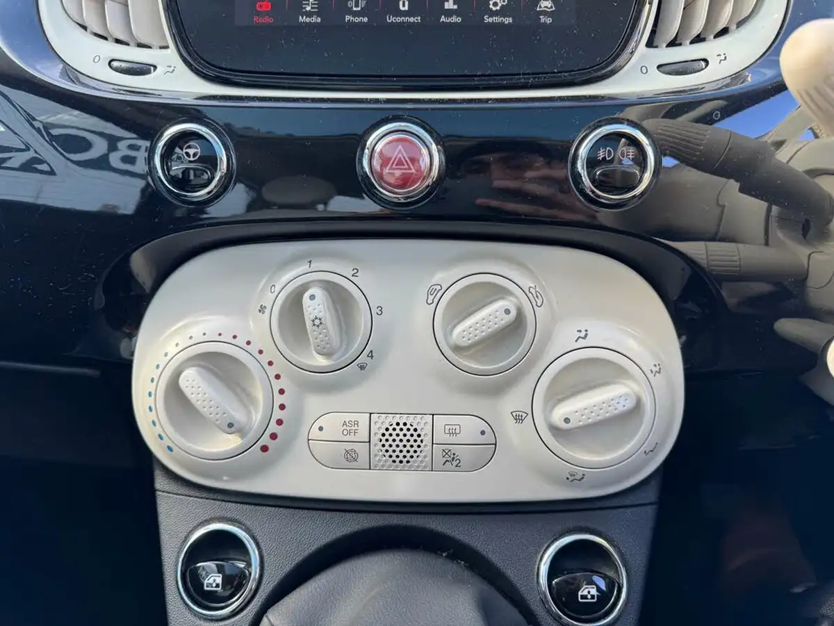 2018-fiat-500-12-lounge-big-27