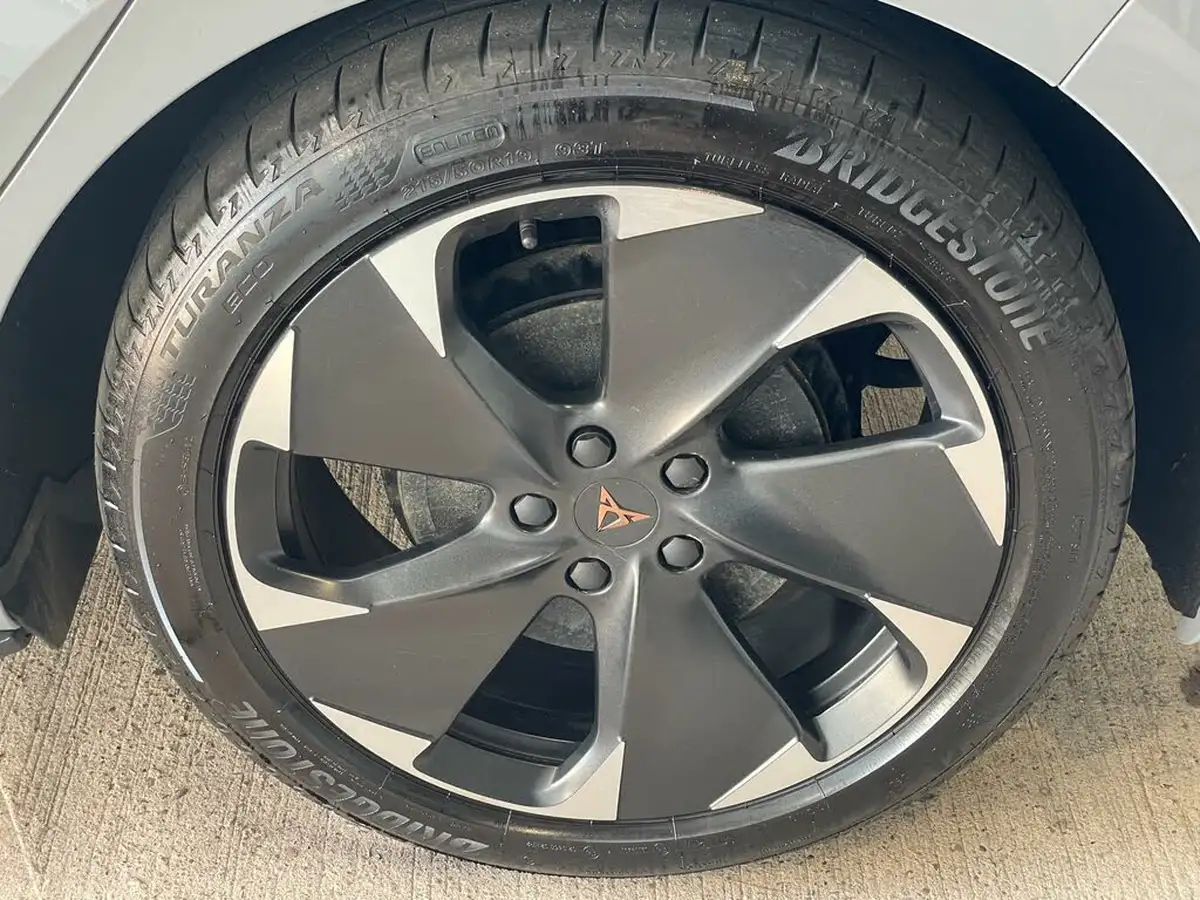 2024-cupra-born-e-v1-230ps-58kwh-e-boost-big-11