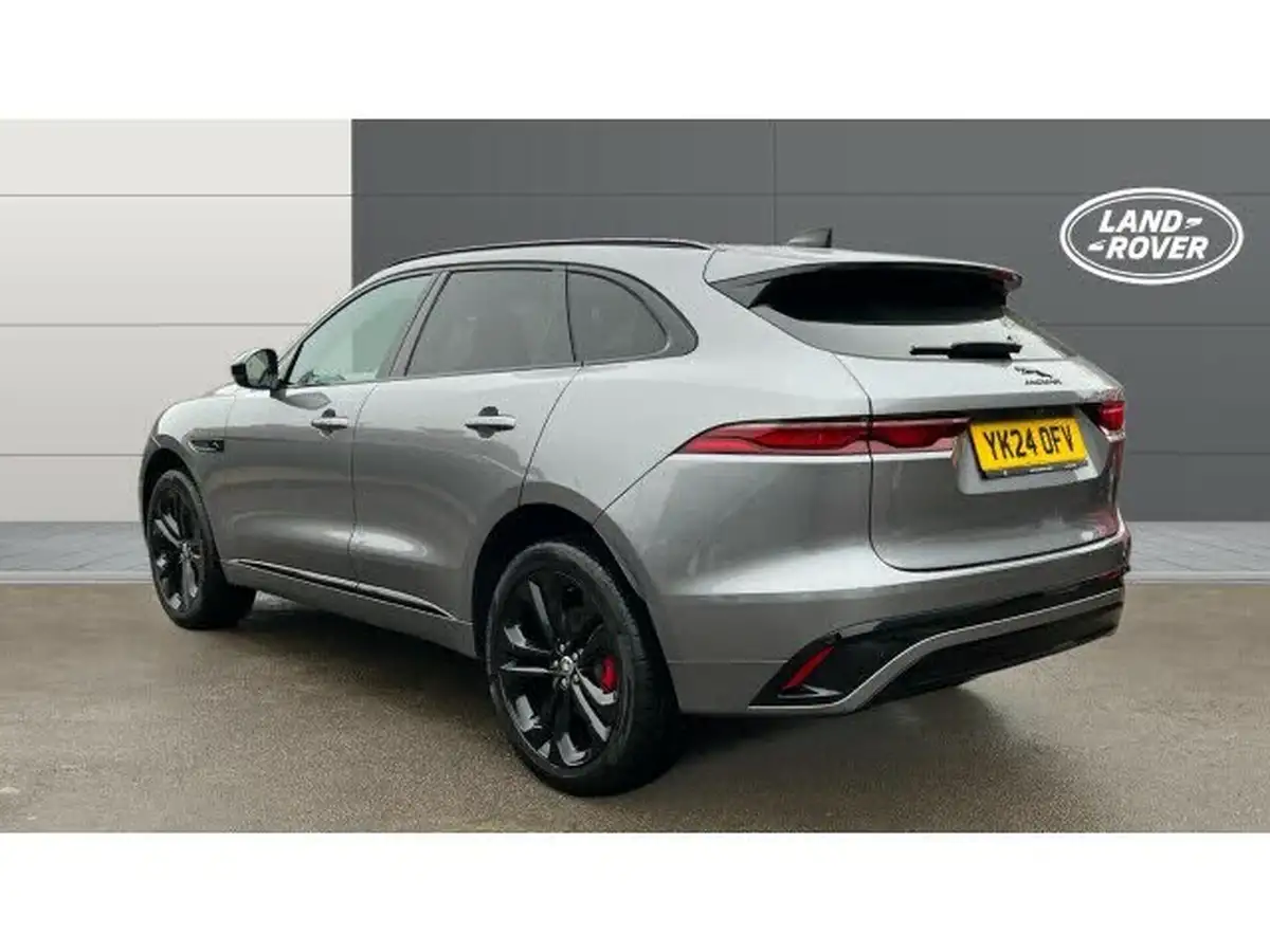 2024-jaguar-f-pace-20-d200-r-dynamic-hse-black-big-1