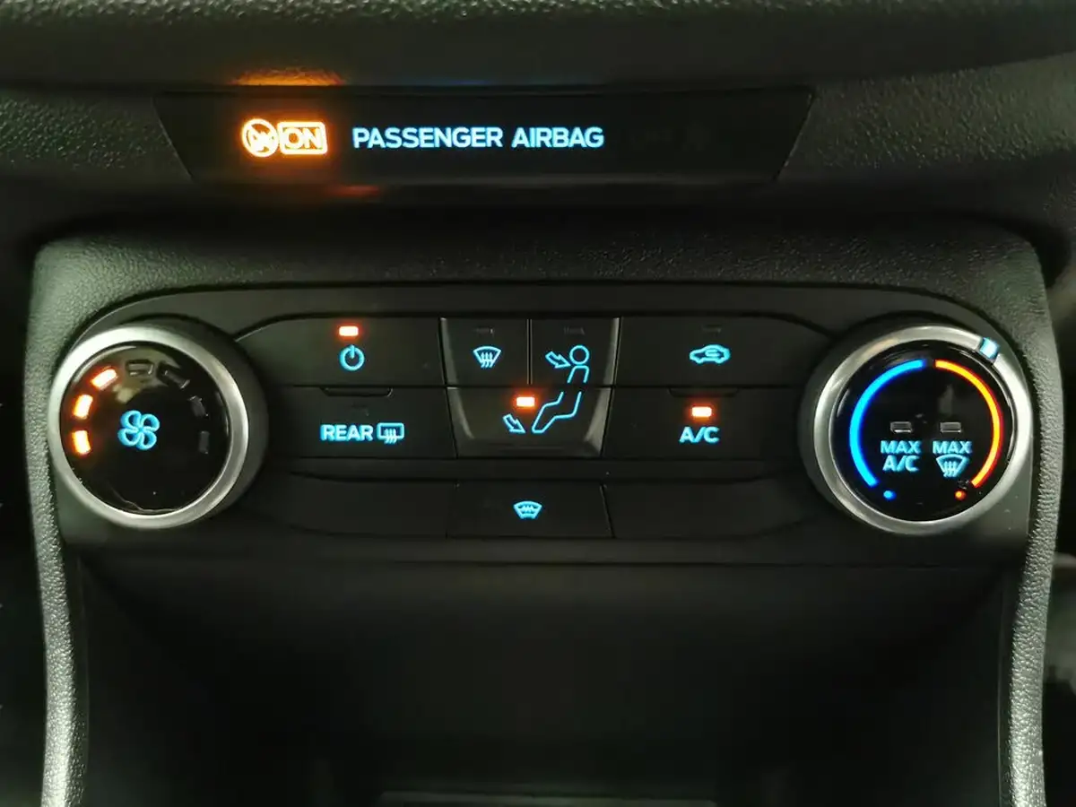 2022-ford-fiesta-10t-st-line-125ps-hybrid-mhev-5d-big-15