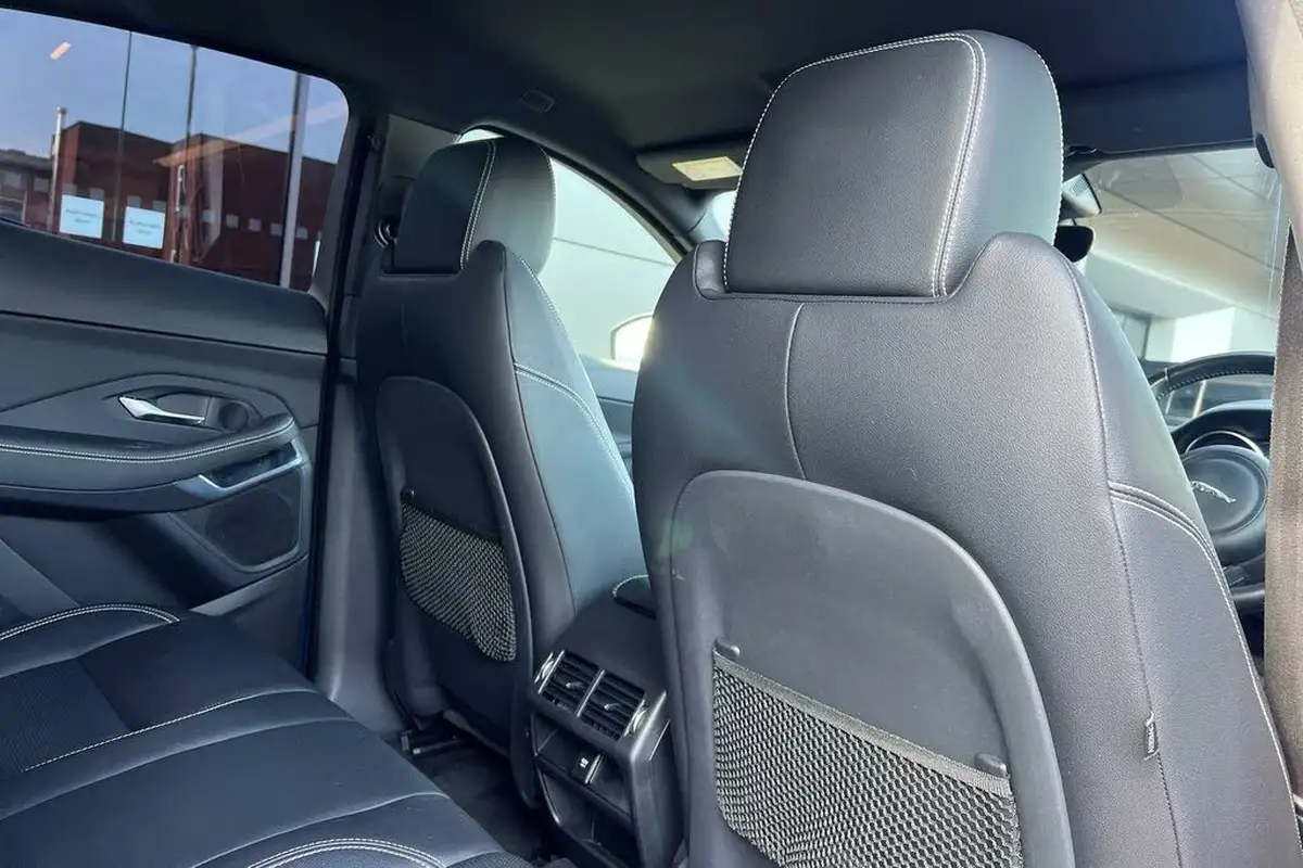 2018-jaguar-e-pace-20-i4d-r-dynamic-s-180ps-awd-auto-big-29