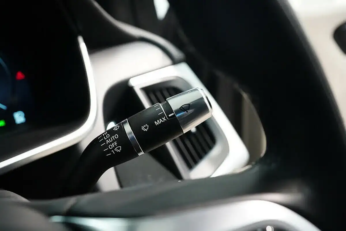 2021-jaguar-i-pace-ev400-black-big-38