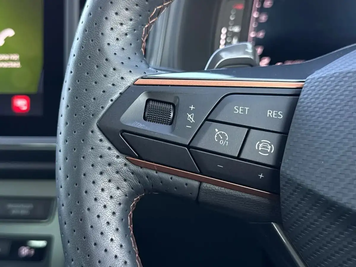2024-cupra-ateca-15-ecotsi-v2-big-32