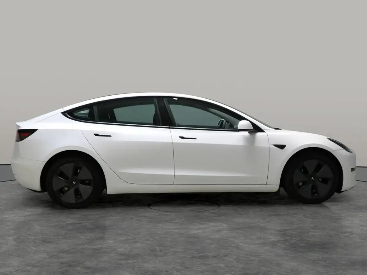 2021-tesla-model-3-e-long-range-awd-big-8