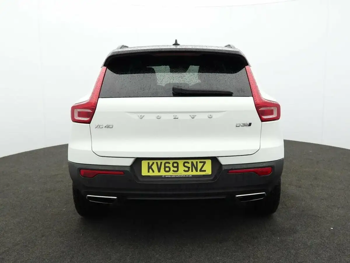2019-volvo-xc40-20td-d3-r-design-awd-geartronic-big-7