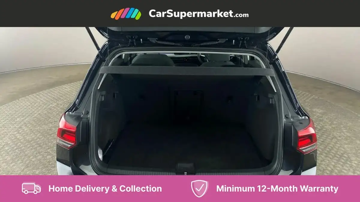 2023-volkswagen-golf-15-tsi-life-130ps-hatchback-big-21