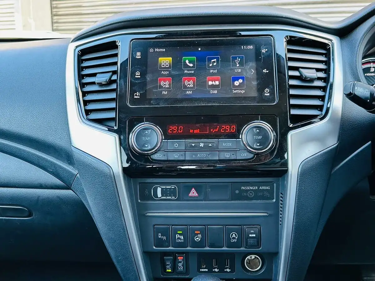 2020-mitsubishi-l200-22di-d-barbarian-x-big-62