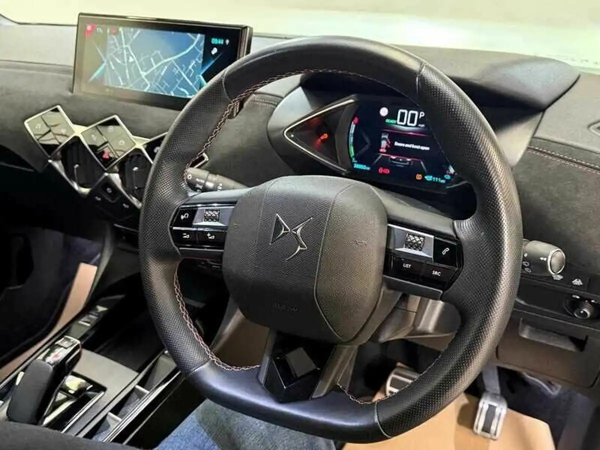 2021-ds-ds-3-crossback-e-tense-performance-line-big-19
