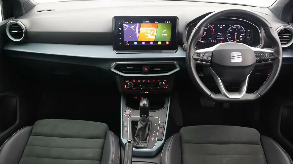 2022-seat-arona-10-tsi-xperience-lux-big-12