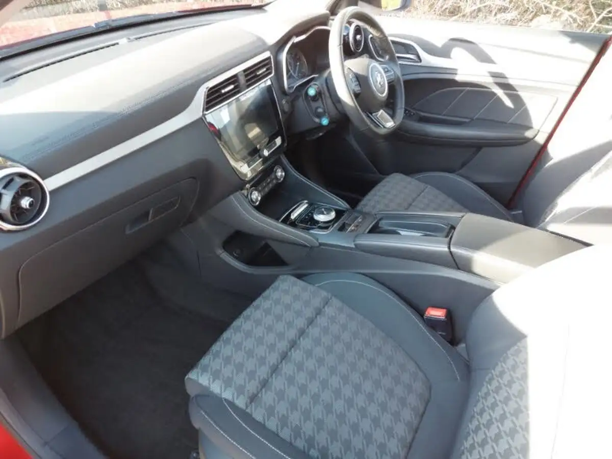 2020-mg-zs-suv-e-excite-ev-big-4