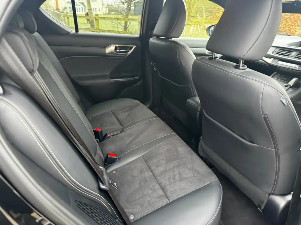 2018-lexus-ct-200h-18-f-sport-big-11