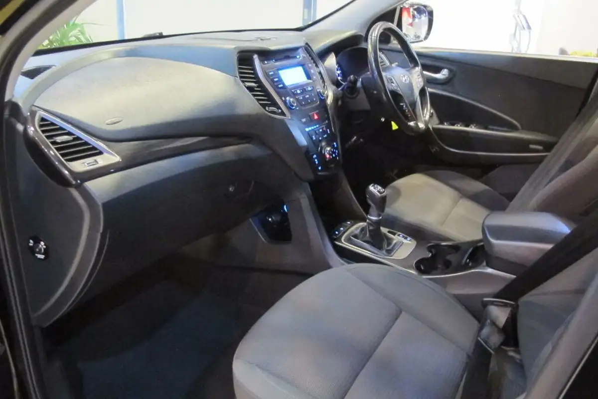 2013-hyundai-santa-fe-22-crdi-style-4wd-5st-big-2
