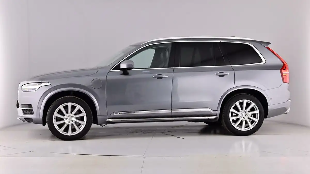 2018-volvo-xc90-20-t8-inscription-384bhp-awd-twin-engine-big-66