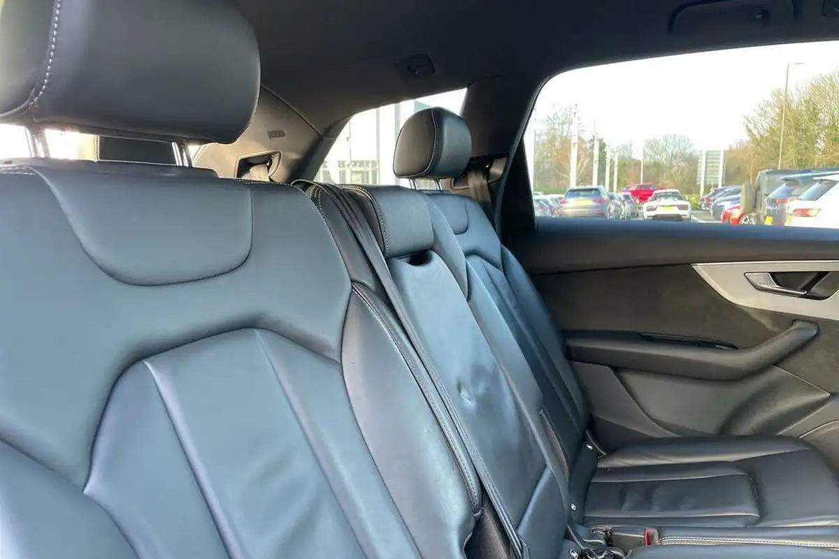 2020-audi-q7-30-45-tdi-s-line-big-20