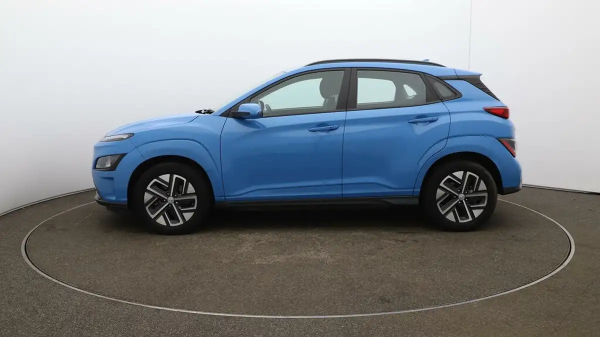 2022-hyundai-kona-e-se-connect-big-4