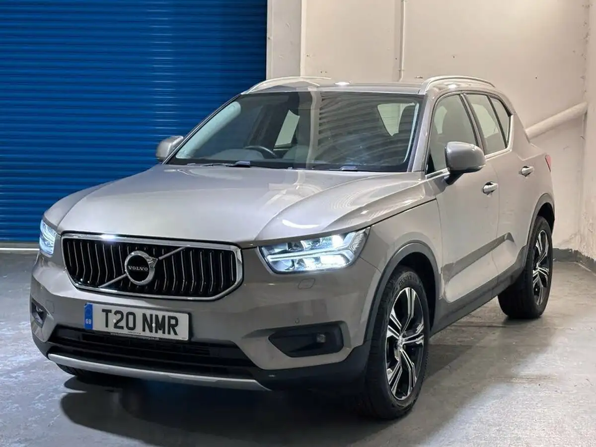 2020-volvo-xc40-20td-d3-inscription-pro-geartronic-big-2