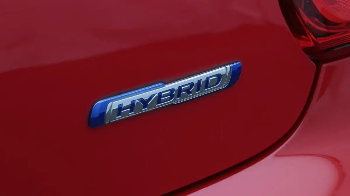 2020-suzuki-swift-12-dualjet-sz-t-90ps-1242cc-big-23