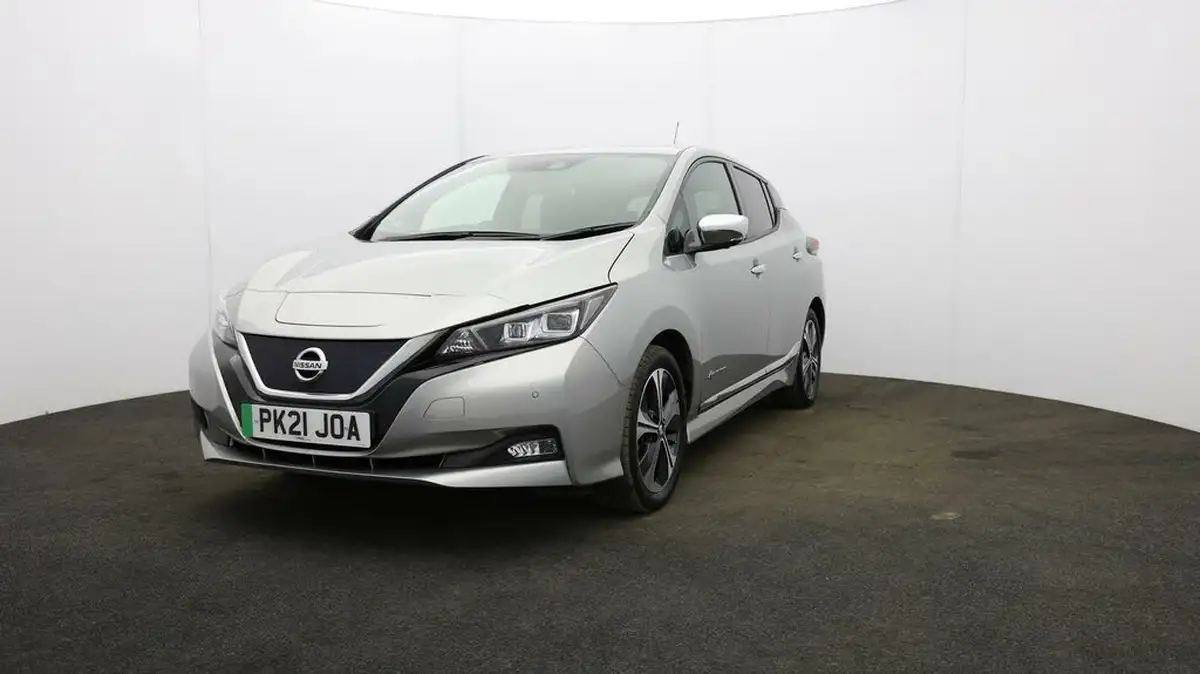 2021-nissan-leaf-e-tekna-big-31