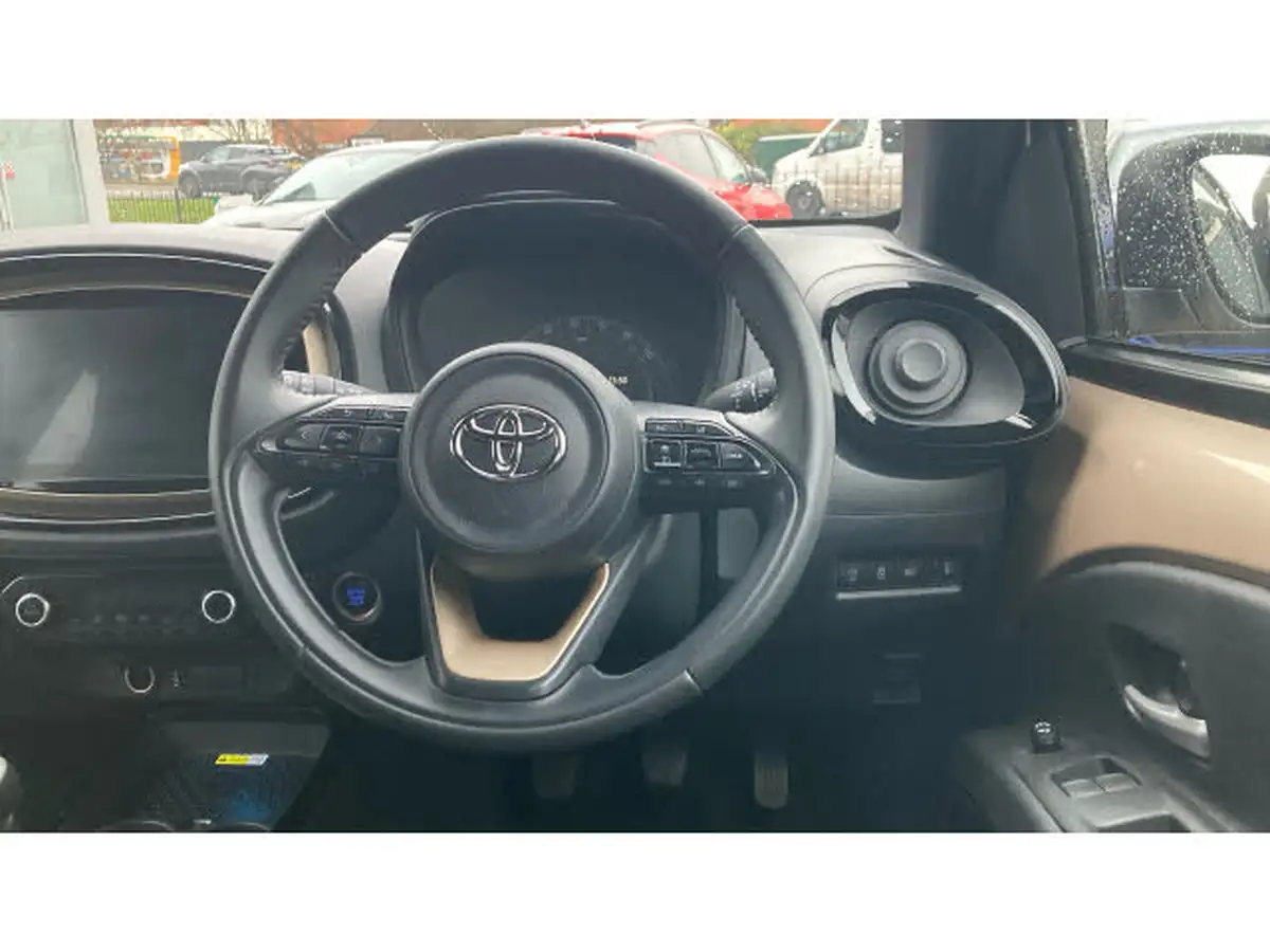 2023-toyota-aygo-x-10-vvt-i-exclusive-big-7