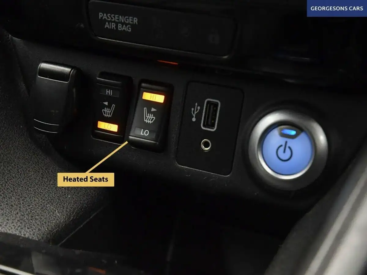 2019-nissan-leaf-e-tekna-big-19