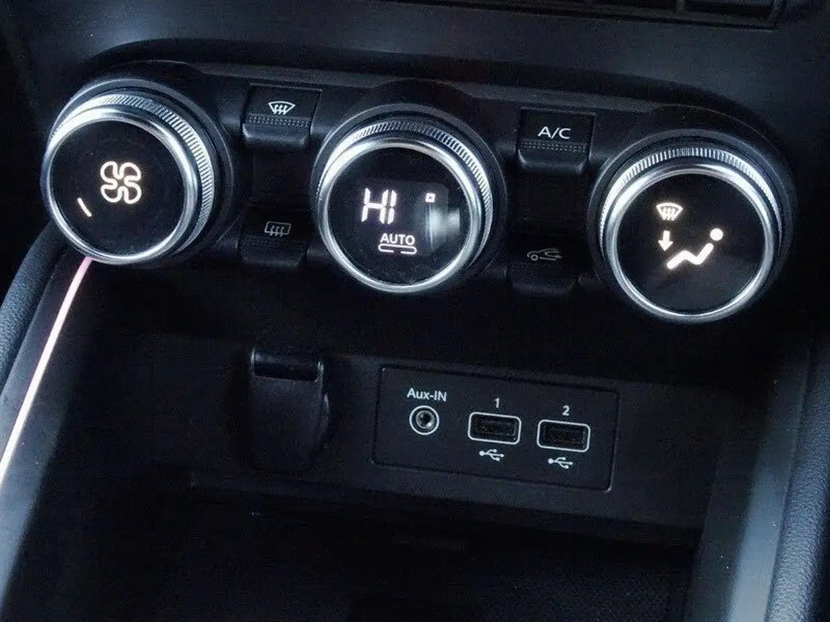 2022-renault-clio-16-rs-line-140ps-rs-line-e-tech-hybrid-big-22