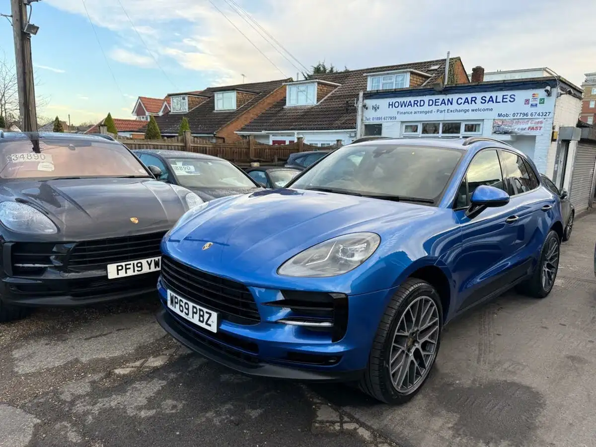 2019-porsche-macan-20-big-33