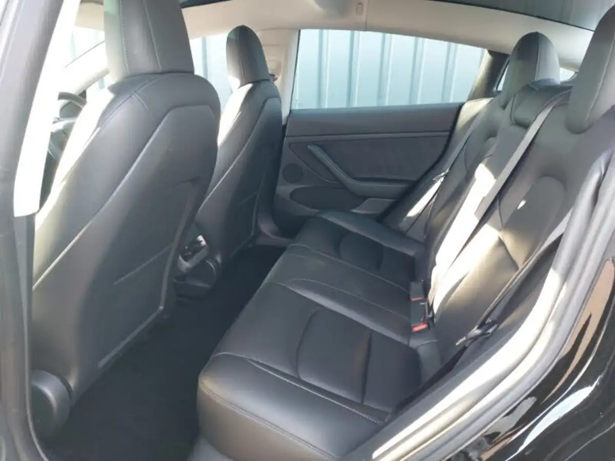 2021-tesla-model-3-e-long-range-awd-big-5