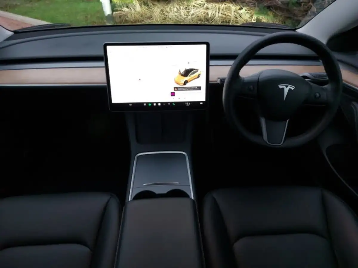 2021-tesla-model-3-e-long-range-awd-big-2