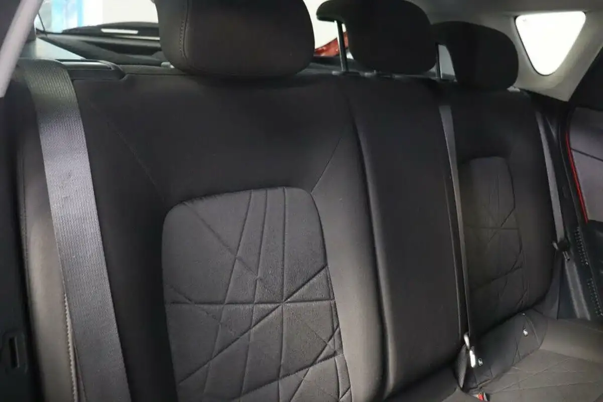 2022-hyundai-bayon-10-t-gdi-se-connect-big-26