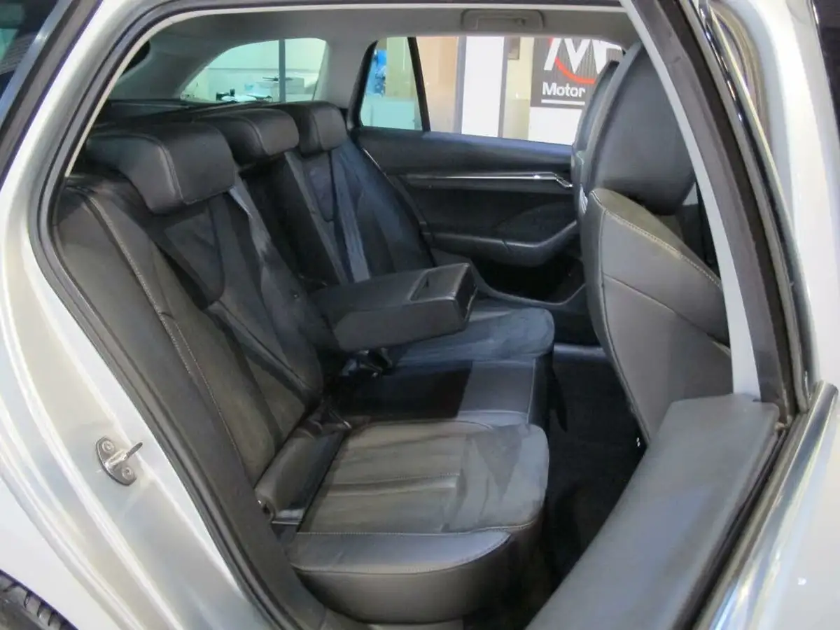 2021-skoda-octavia-20tdi-se-l-150ps-estate-dsg-big-42