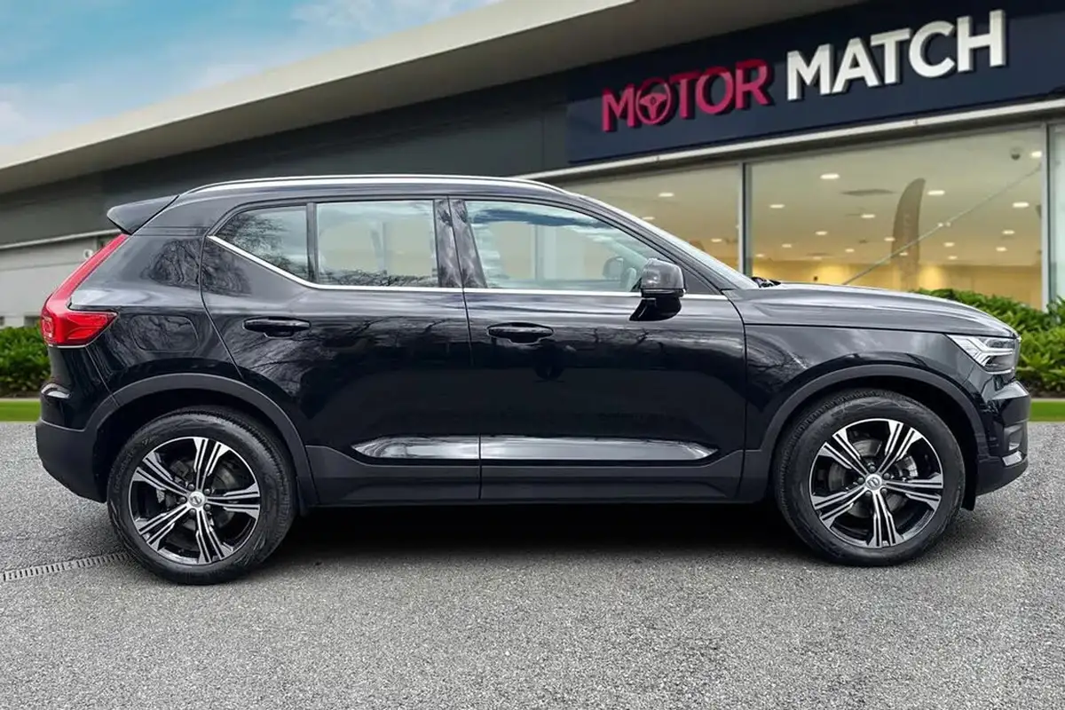 2020-volvo-xc40-20-t4-inscription-pro-big-2