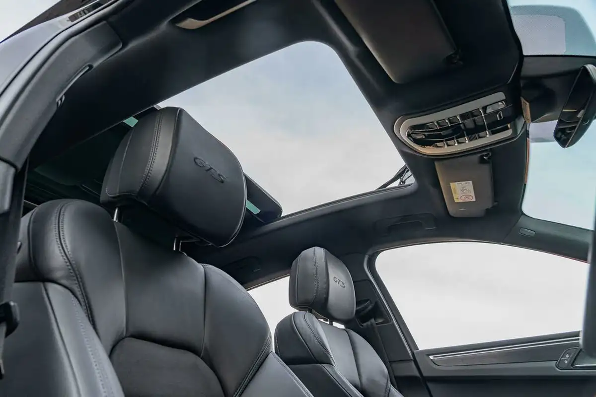 2022-porsche-macan-29-v6-gts-big-3