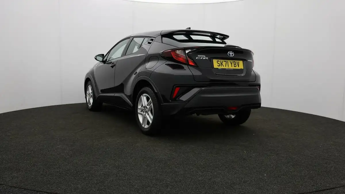 2021-toyota-c-hr-18-vvt-i-icon-big-76
