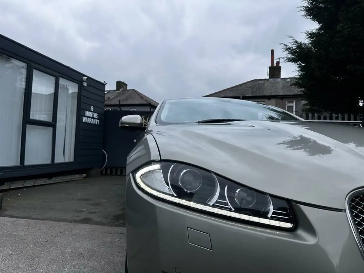 2012-jaguar-xf-22td-luxury-190ps-saloon-4d-auto-big-16