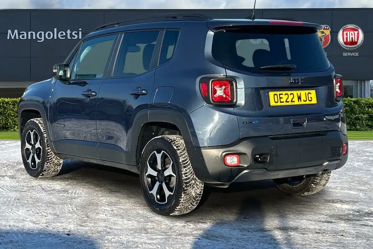 2022-jeep-renegade-13-gse-trailhawk-big-2