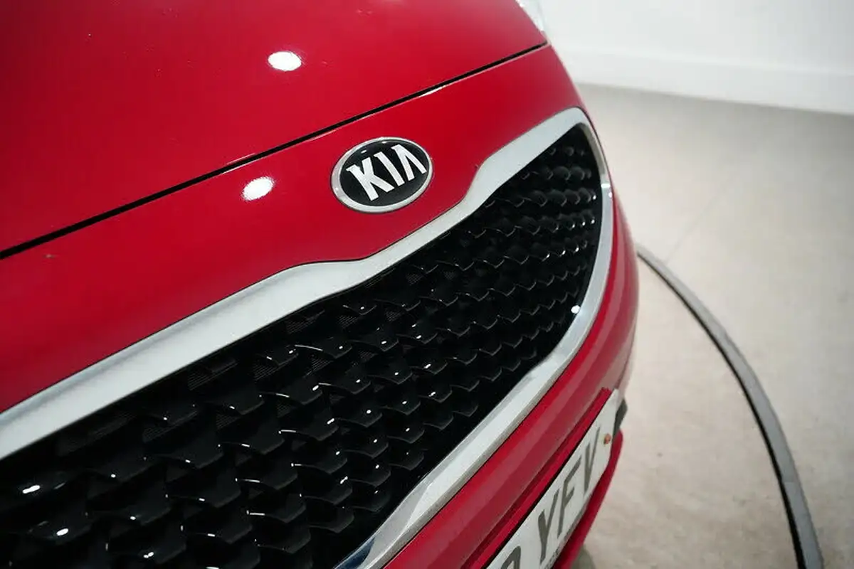 2019-kia-venga-16-2-auto-big-16